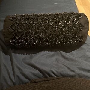 Kanjo Vibrating Acupuncture Pillow